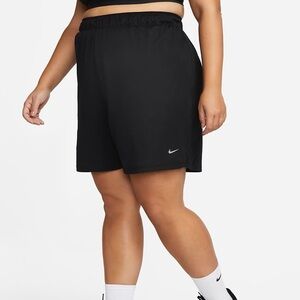 Nike Mid-Rise Unlined Shorts